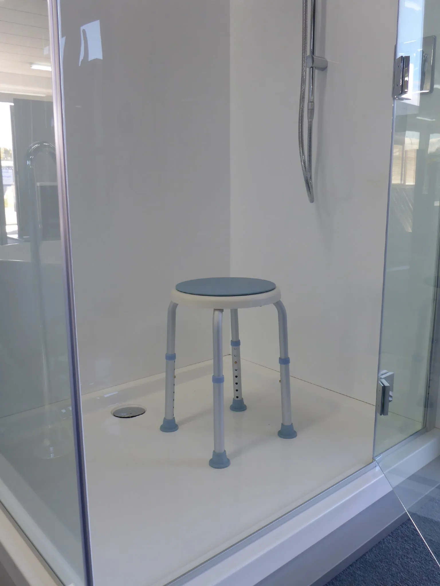 Compact Shower Stool with Rotating Seat