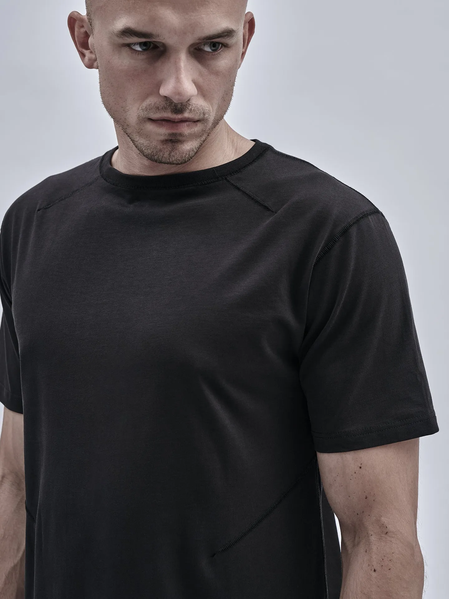 elosu tee cotton jersey black