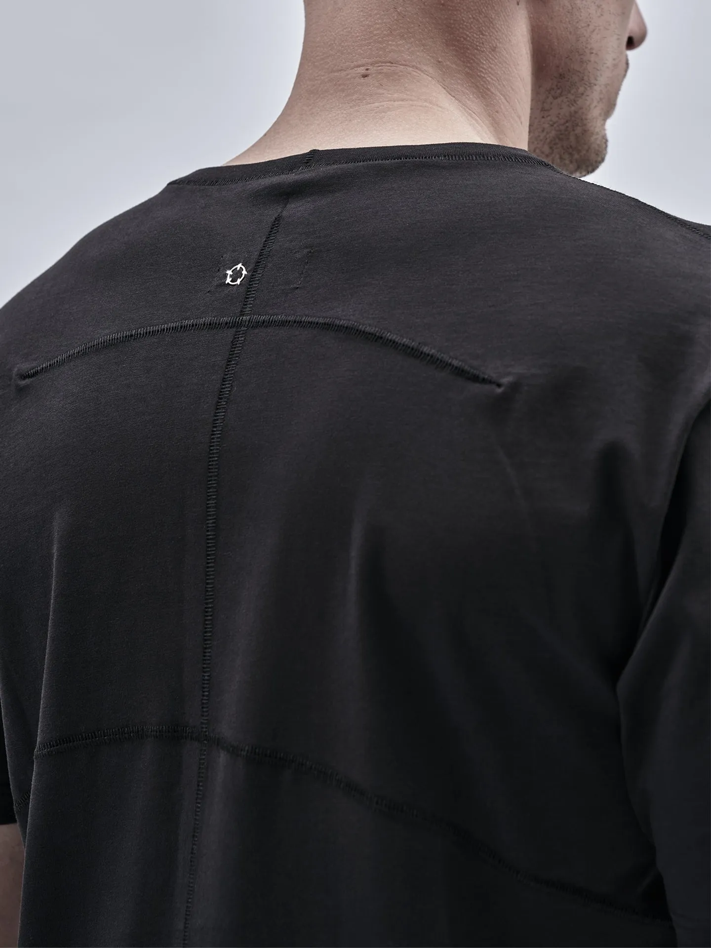 elosu tee cotton jersey black