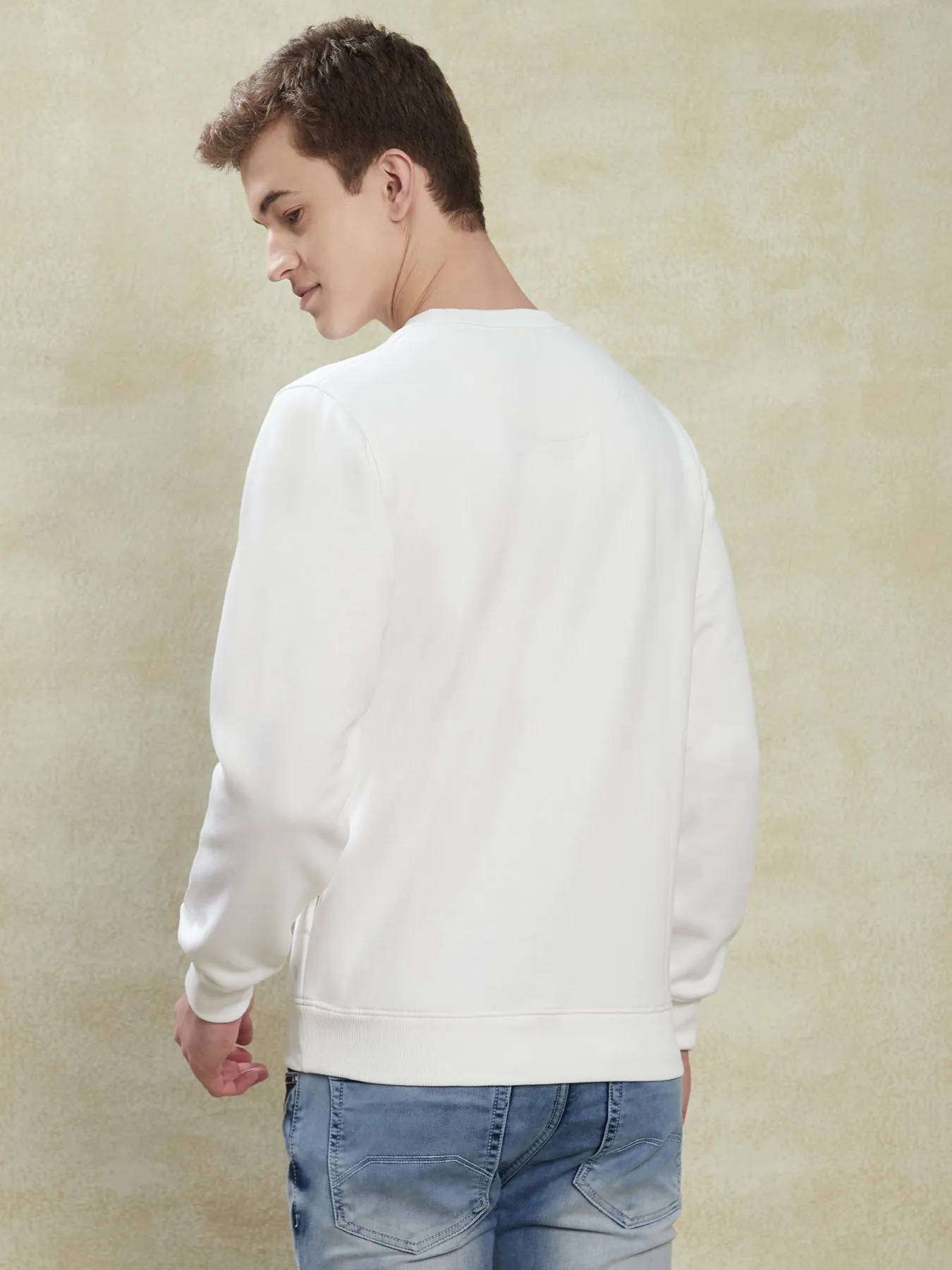 Knitted White Printed Regular Fit Full Sleeve Casual Sweatshirt