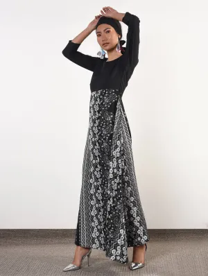 Round neck paisley maxi dress