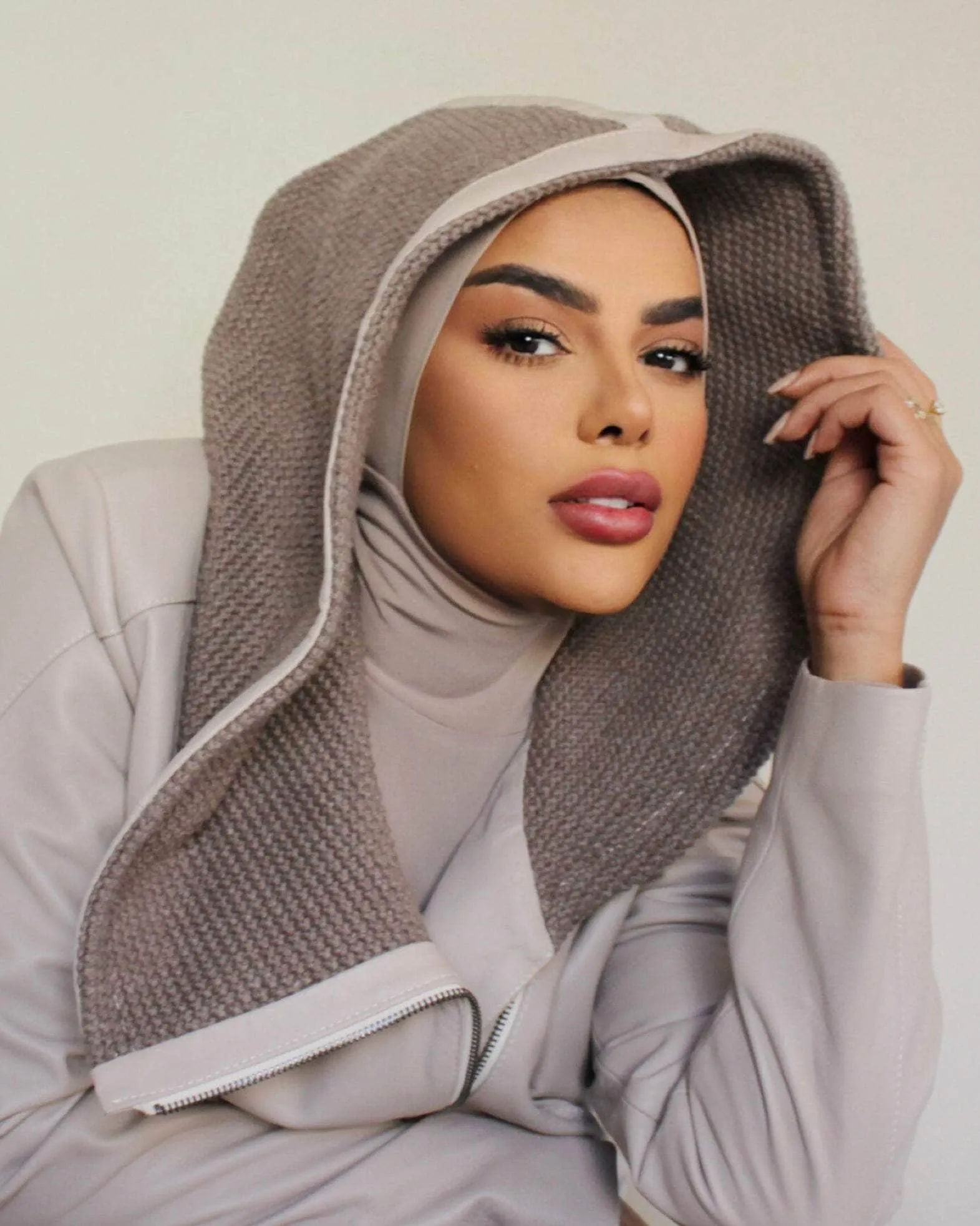 RUUQ Bodysuit Long Sleeve with Hijab Cap - Taupe