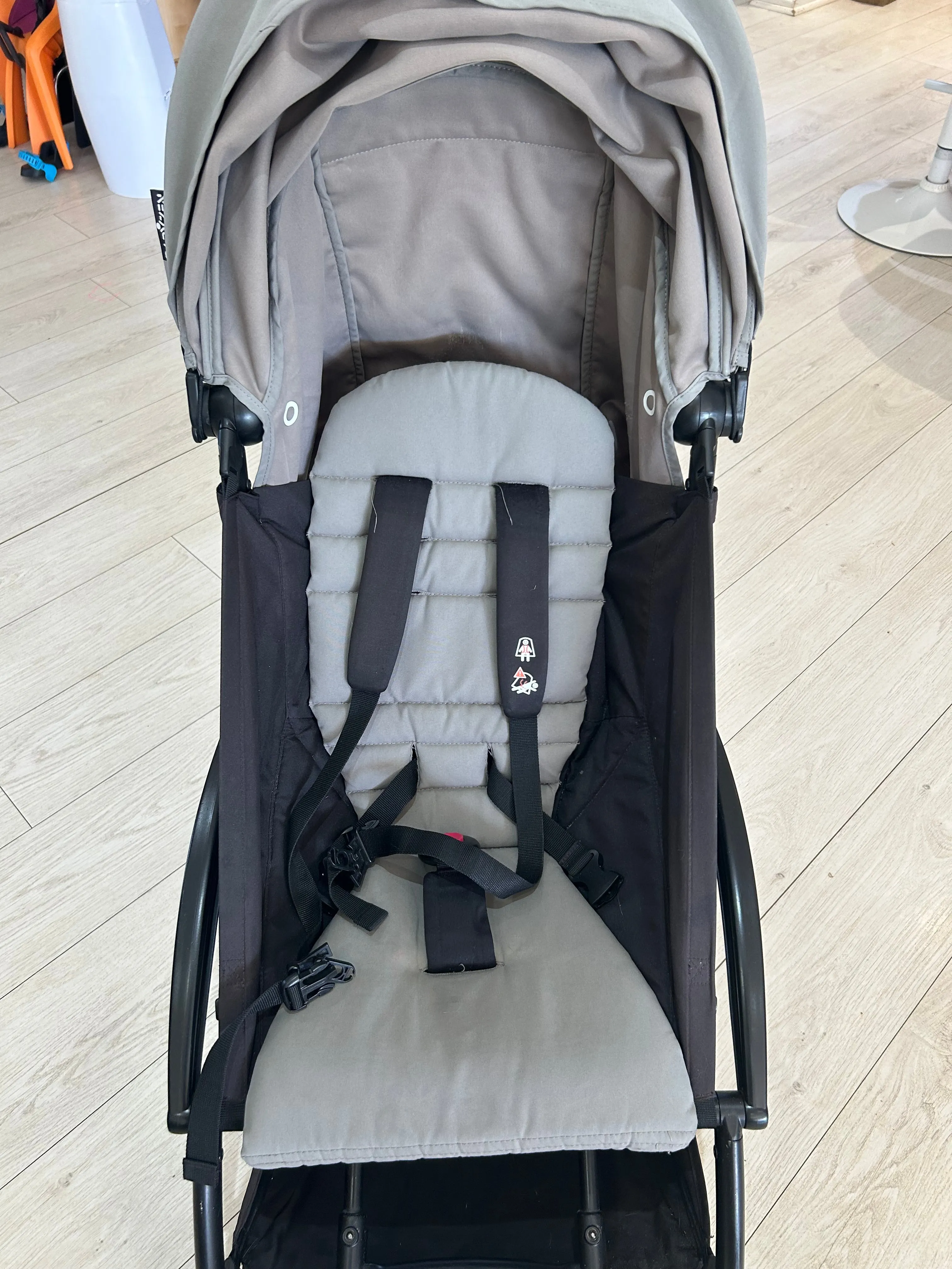 Yoyo 1 pram 6  Colour Pack Grey*